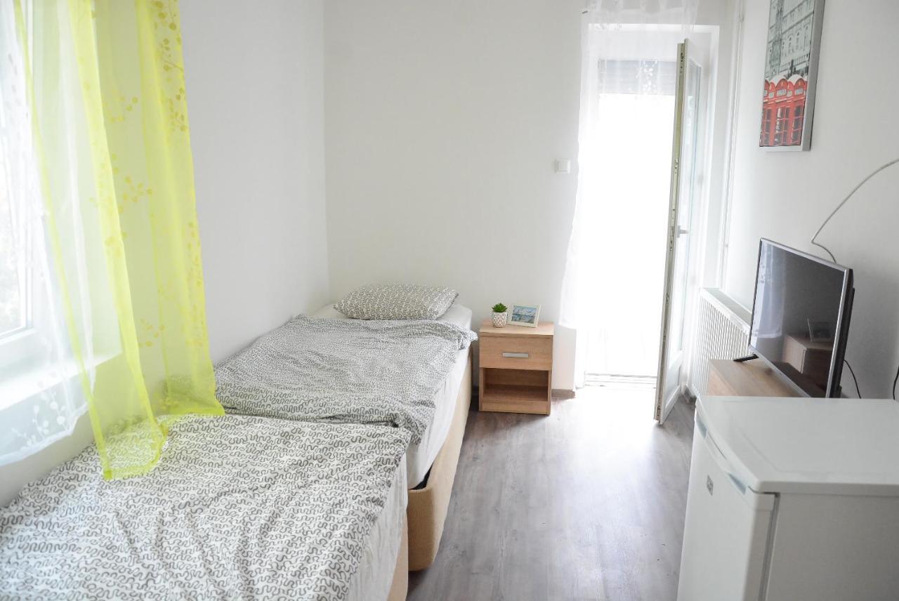Appartement Petofi Setany Panzio *